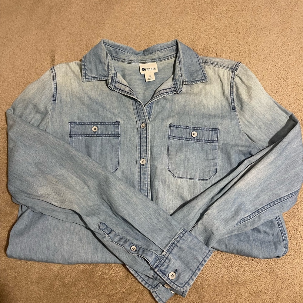 Light Wash Chambray sz M